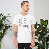 V-SIGNATURE SIGNATURE TEE